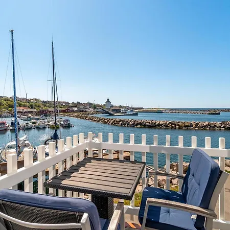 Διαμέρισμα Front In *