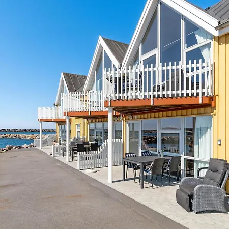 Stunning In With Wifi Apartment